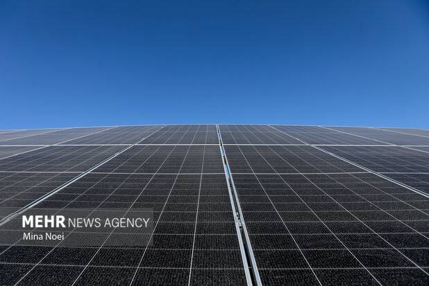 نخستین نیروگاه خورشیدی شناور در کشور احداث می شود