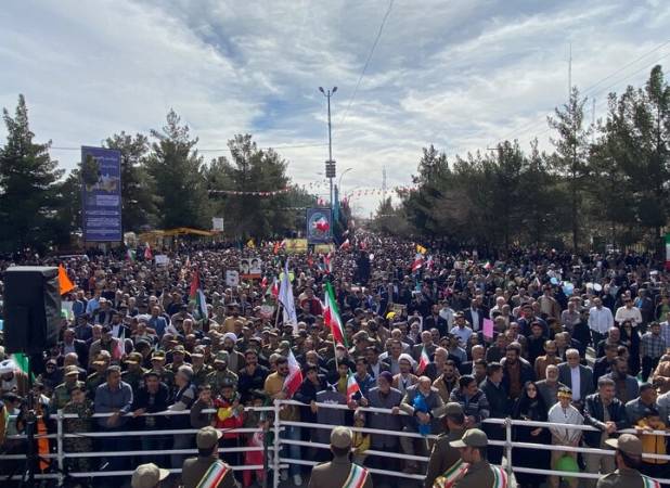 فصل مقاومت به روایت مردم کرمان؛ شور حضور در سالگرد پیروزی انقلاب