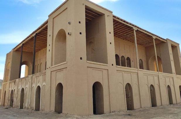 احداث خیابان داخل عرصه «کوشک تاریخی عزت آباد»