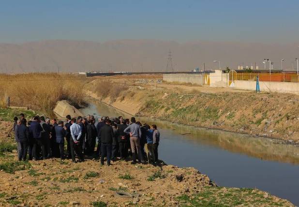 ساماندهی فاضلاب ورودی محور پل فسا/ تلاش برای بهبود چهره ورودی شرق شیراز