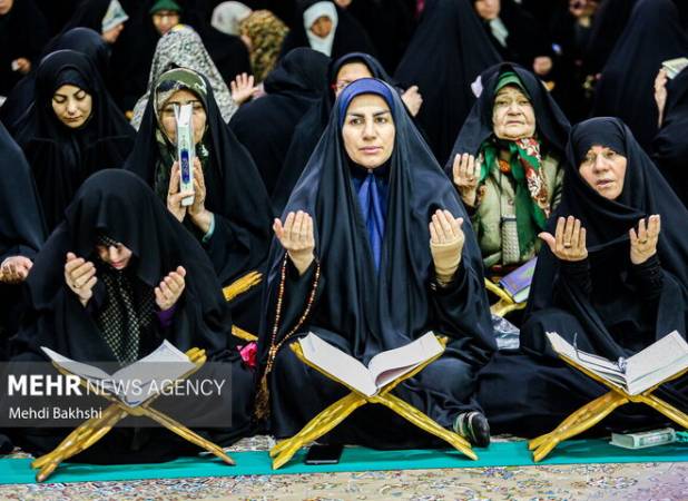 برگزاری پویش سراسری «تلاوت نور» در حرم مطهر امام رضا(ع)