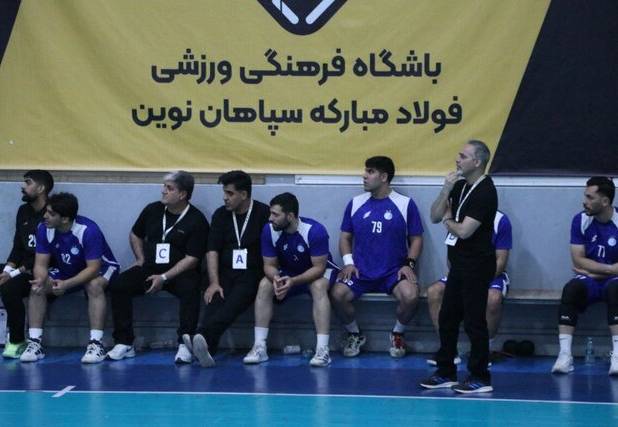 سرمربی تیم هندبال استقلال: مشخص بود که مقابل فرازبام پیروز می‌شویم