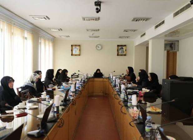 بررسی راهکارهای ارتقای سلامت زنان در نشست فرهنگستان علوم پزشکی