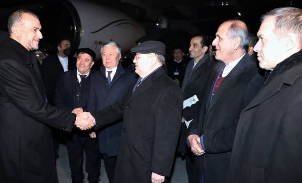 وزیر امور خارجه کشورمان وارد ازبکستان شد