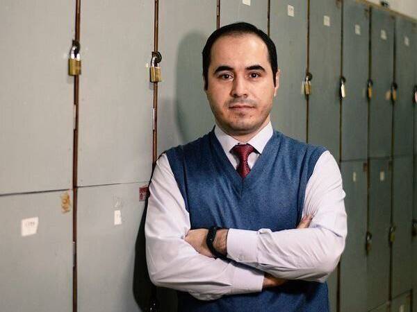روزنامه‌نگار مشهور از زندان آزاد شد