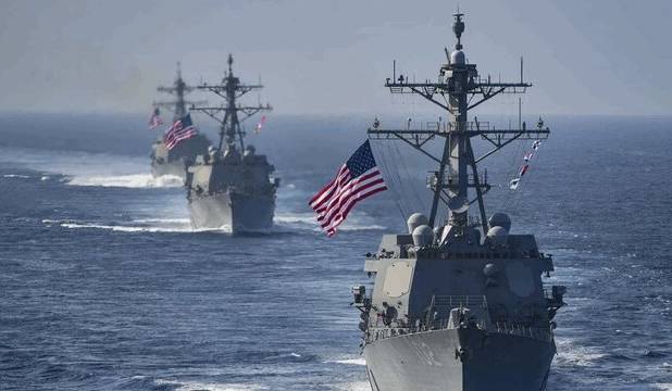 کارشناس مسائل بین‌الملل: تحرکات نظامی آمریکا صرفاً یک «نمایش رسانه‌ای» است