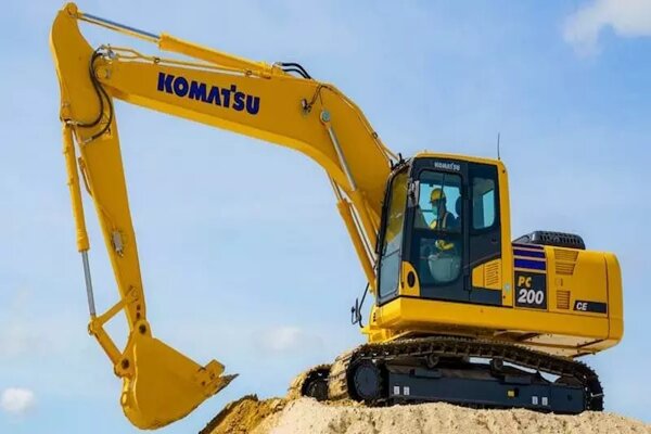 ۱۳۰ میلیارد ریال قطعات ماشین آلات سنگین قاچاق در توقیف پلیس هرمزگان