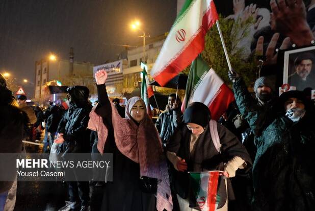 تداوم سوگ رهبر شهید و بیعت با خامنه ای جوان در قرچک