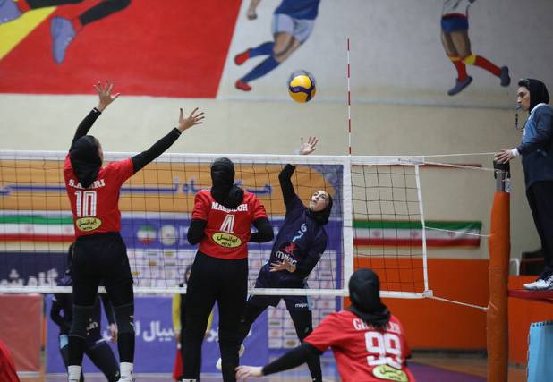 تداوم شکست‌ناپذیری زنان سروقامت تبریزی در امیدیه