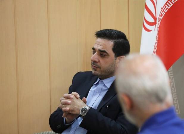 تصمیم‌گیری در مورد دستیاران برعهده پیاتزاست