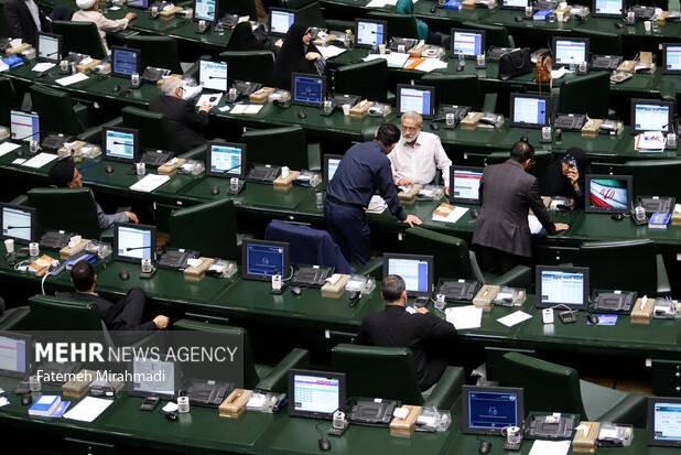 ۵۰ نماینده مجلس خواستار اجرای قانون جوانی جمعیت شدند