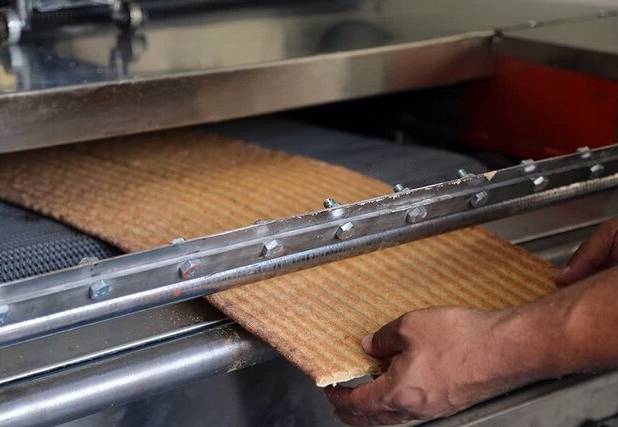 مصرف بالای نان در ایران؛ ۴۰ درصد بیشتر از میانگین جهانی