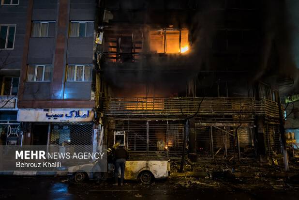 نهادهای امنیتی قاطعانه با متعرّضان به جان و مال مردم برخورد کنند