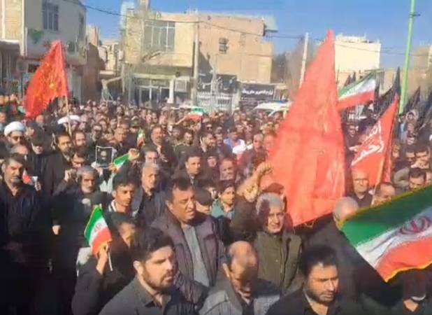 اردستان همگام با کشور؛ تجمع در سوگ رهبر شهید