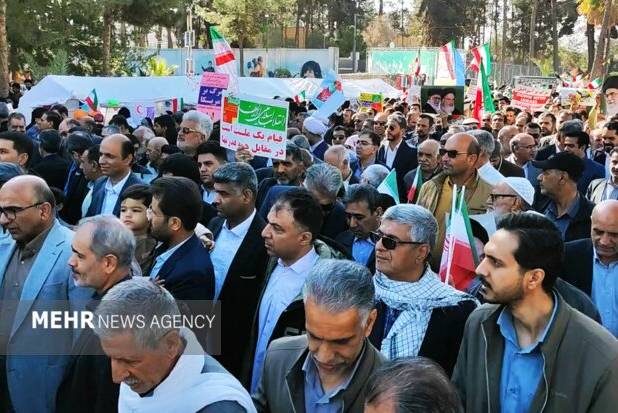 تایم لپس؛ خروش مردم زاهدان در یوم الله ۲۲ بهمن ۱۴۰۴