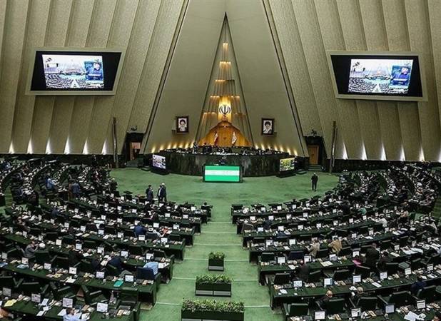 بررسی بی‌سر و صدای طرح صیانت در مجلس
