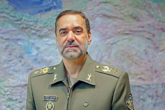 جایگاه صنعت دفاعی را ارتقا می‌دهیم