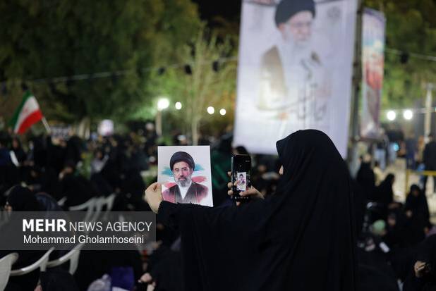 اعلام بیعت جامعه دانشگاهی و علمی با سومین رهبر جمهوری اسلامی ایران