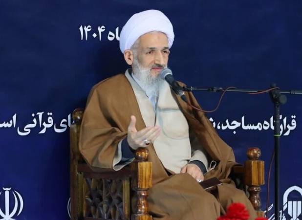  منبرها باید زمینه ساز افزایش معرفت دینی باشند