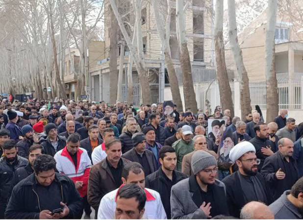 تجمع خودجوش مردم خوانسار به مناسبت شهادت رهبر انقلاب