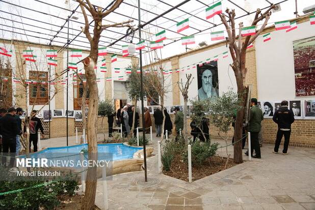 روایتی از خیابانی در قم که روزنامه فیگارو آن را قلب تپنده انقلاب نامید