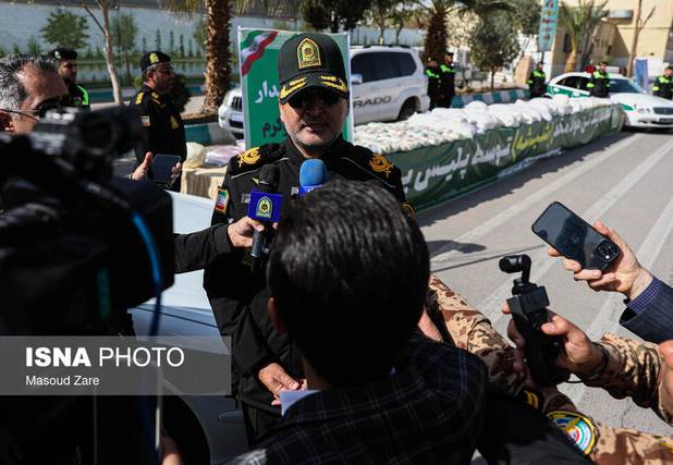 توقیف محموله یک تنی مخدر شیشه در کویر یزد/انهدام ۵۳ باند داخلی و بین‌المللی در استان