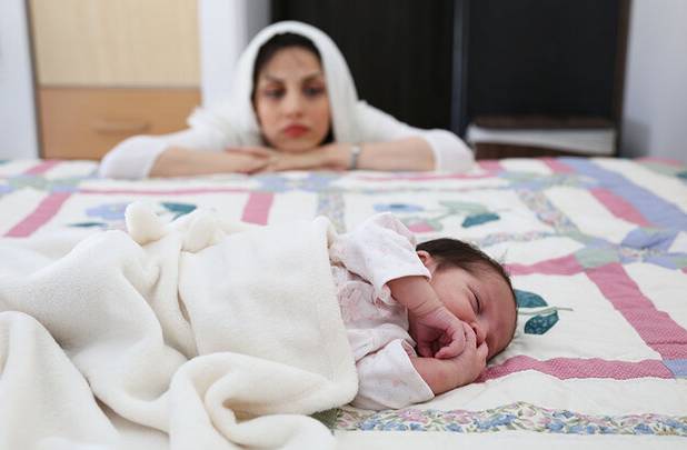 از بی‌خوابی تا افکار خودآسیب‌رسان؛ نشانه‌های افسردگی پس از زایمان