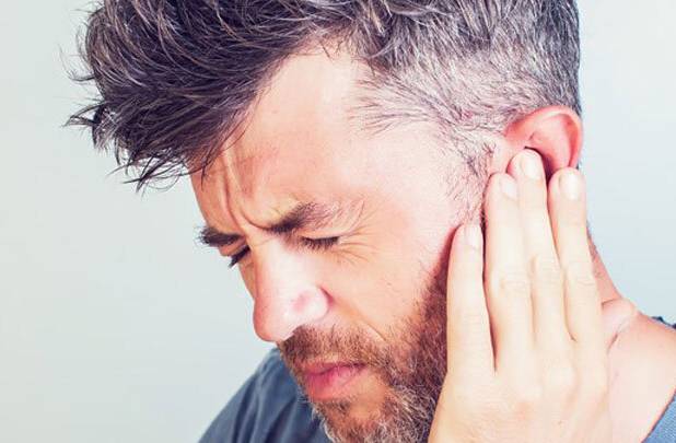 وزوز گوش نشانه چیست و چگونه درمان می‌شود؟