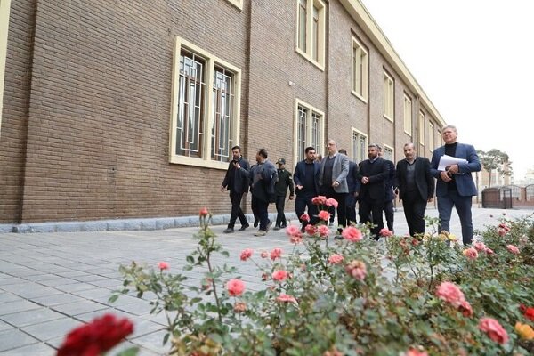 بازدید شهردار تهران از مجموعه ساصد در شرق تهران