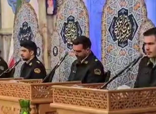 ترتیل خوانی کارکنان نیروی انتظامی در حرم امام رضا(ع)