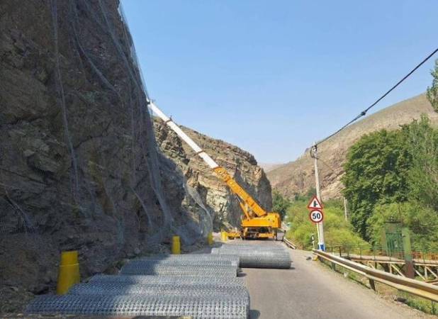 ترافیک سنگین در آزادراه کرج-تهران/انسداد جاده چالوس