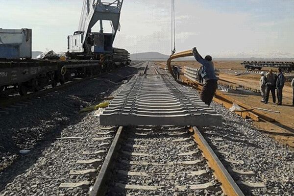 اتصال به خط ریل سراسری آرزوی گیلانی ها است
