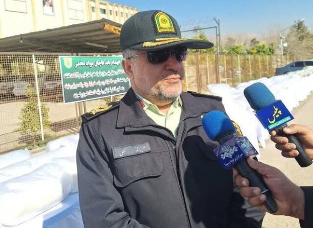 کشف بیش از ۱۱۰۰ کیلو شیشه در نی‌ریز