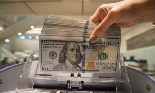 چهار اثر زیانبار ارز 4200 تومانی بر اقتصاد کشور