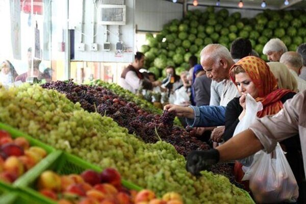 هیچ یک از ۳۱۵ بازار میوه و تره بار پایتخت تعطیل نیست