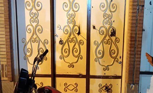 به رگبار بستن دفتر یک امام جمعه در شادگان
