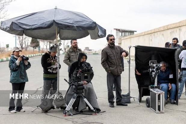 ابراهیم ایرج زاد «محبوبه» را در کرج جلوی دوربین می برد