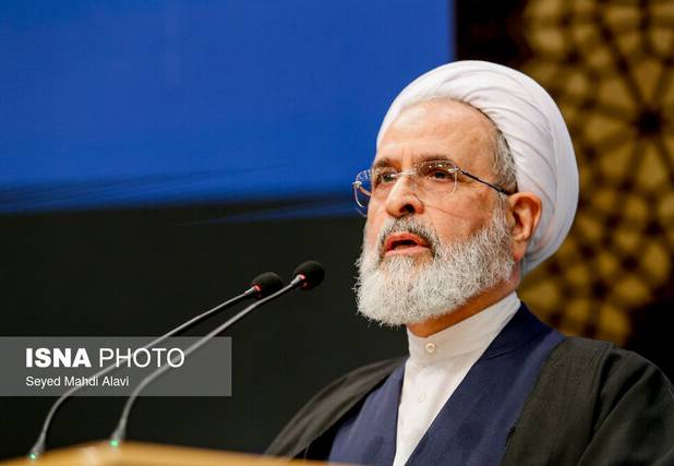 امام جمعه قم: اراده استوار راز اصلی پیروزی در برابر دشمنان است