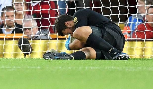 تیغ انتقاد به طرف بکر!