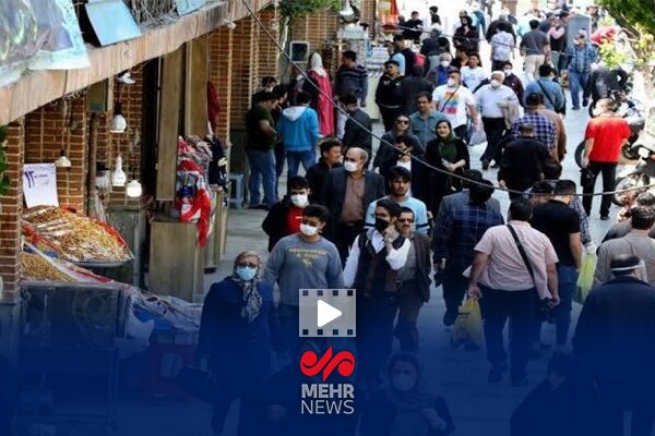 بازار عیدانه مثل همیشه پابرجاست