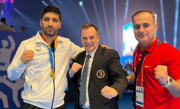 طلای موی‌تای مسترز ابوظبی بر گردن ورزشکار کردستانی