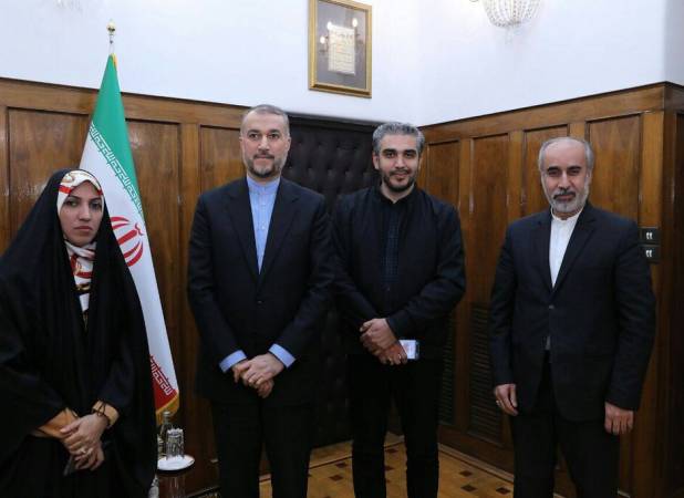 تصاویر دیدار امیرعبداللهیان با ۲ خبرنگار تحریم‌شده