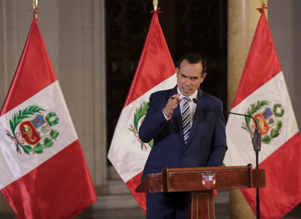 رئیس‌جمهوری پرو از قدرت برکنار شد