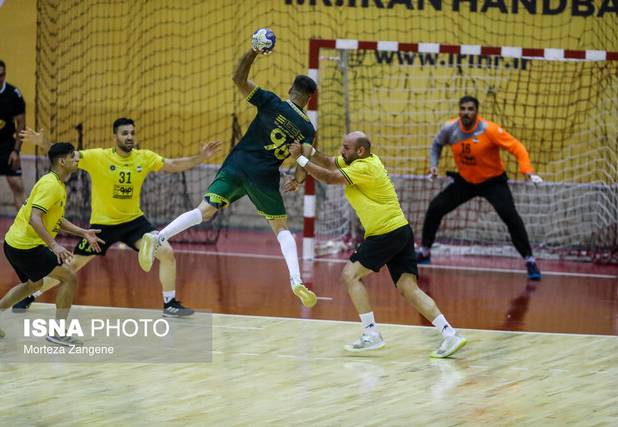 لیگ برتر هندبال مردان/استقلال صدرنشین باقی ماند