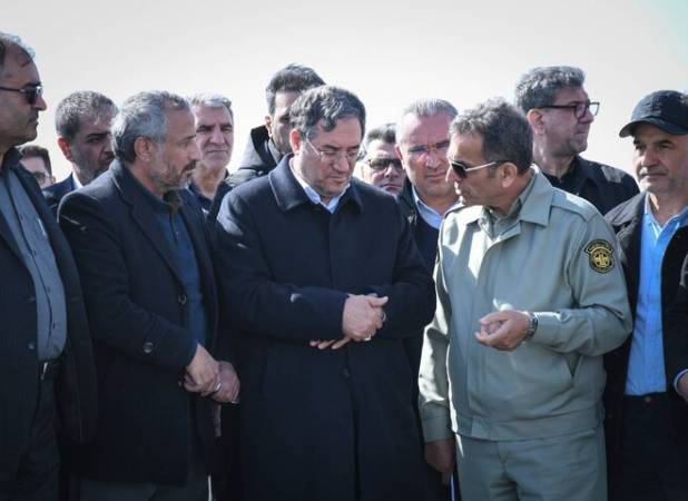 جباری: ۵۹۰ کیلومتر مرز دریاچه ارومیه قروق‌ و حفاظت می شود