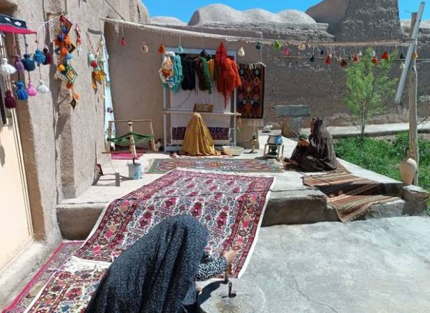 آئین محلی قالی سربرون روستای حصارحسن بیک ورامین ثبت ملی شد