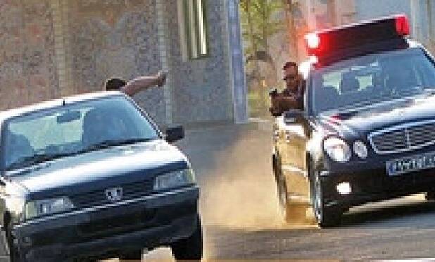 اوباش مسلح در پیشوا با تیراندازی پلیس زمین‌گیر شد