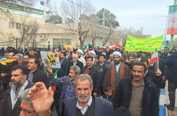 راهپیمایی باشکوه ۲۲ بهمن در اردستان؛ تجلی وحدت، ایمان و ایستادگی مردم