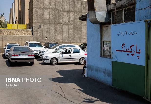 پایان ۲۵ سال بلاتکلیفی/ پارکینگ‌های اهواز به اتحادیه سپرده شد