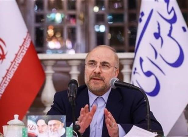 دولت مجلس باید در کنار هم مشکلات را حل کنند